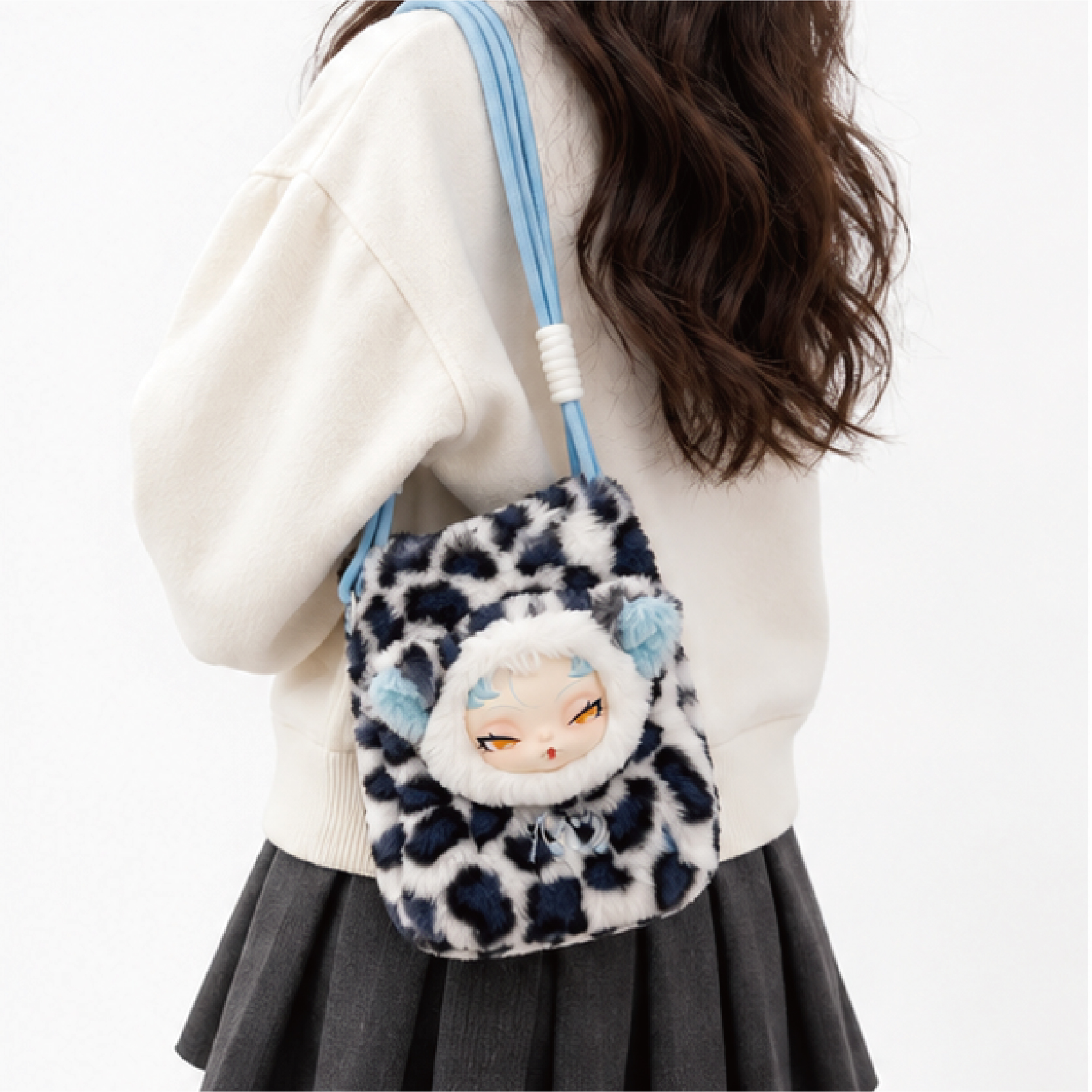 Blue Leopard Print Plush Crossbody Bag (KJ3478) - product view 4