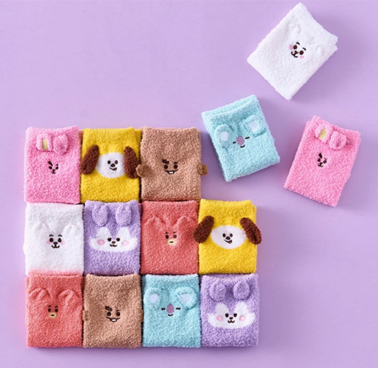 KJ3483 plush home socks with colorful animal designs